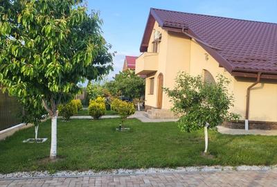 Casa 4 camere de vanzare  Pitesti (zona Bradul) - complet mobilata si utilata