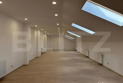 Spațiu comercial, de 120 mp, în Central