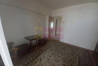 Apartament 3 camere in zona Unirii-Casa Poporului