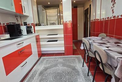Apartament cu 3 camere decomandat în Micro 3 - 13