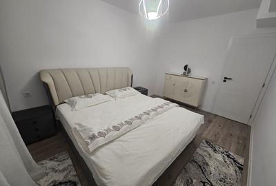 Apartament cu 3 camere decomandat în Cristian - 4
