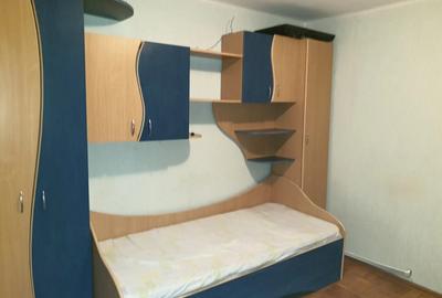 Inchiriez apartamenr 4 camere - 2