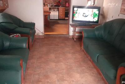 Casă cu 4 camere în Central - 2