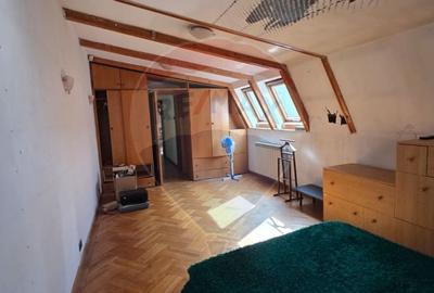 Casă cu 5 camere cu Teren 200 Mp în Grivița - 19