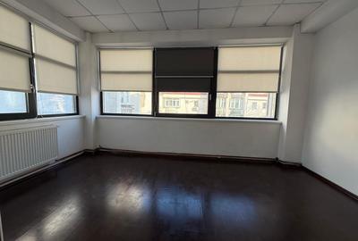 Birou, de 107 mp, în Centru Civic - 3