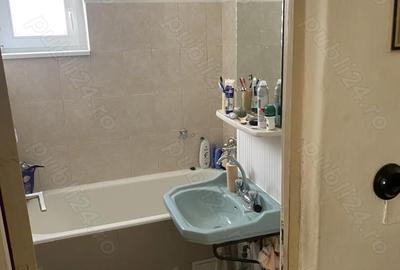 Apartament cu 3 camere semidecomandat în Central - 1