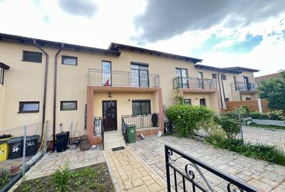 Duplex cu 4 camere cu Canalizare în Sânpetru - 2