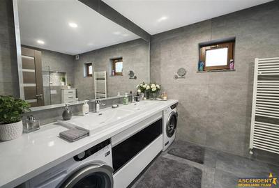 Casă individuală cu 4 camere cu Garaj în Livezeni - 9