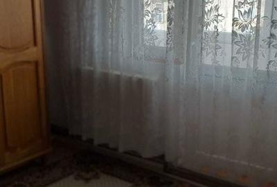 Apartament cu 3 camere decomandat în Micro 12 - 7