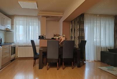 Apartament cu 4 camere decomandat în Micro 20 - 15