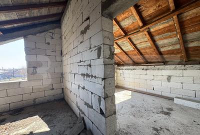 Casă cu 4 camere cu Teren 420 Mp în Cernele - 6