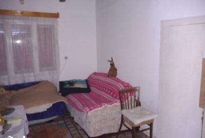 Casă cu 3 camere cu Teren 1420 Mp în Central - 6