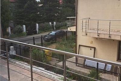 Vila foarte frumoasa langa  PALATUL si LACUL MOGOSOAIA - 46