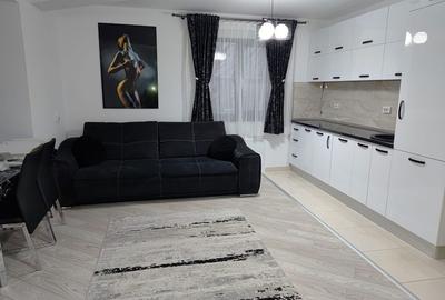 Apartament cu 3 camere decomandat în Nord - 1