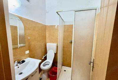 Garsonieră semidecomandată în CET - 6