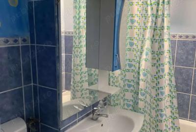 Apartament 3 camere de vanzare , decomandat , Carpati 1 , et. 2 , 53.000 euro neg. - 1