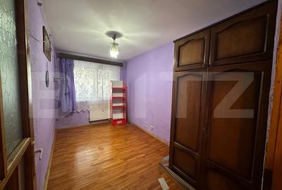 Apartament de vanzare, 54 mp, zona 9 Mai - 3