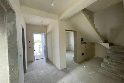 Casă cu 5 camere cu Teren 250 Mp în Giarmata - 5