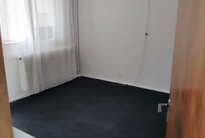 Apartament cu 3 camere decomandat în Drumul Taberei - 5