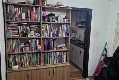 Casă cu 3 camere decomandat în Central - 1