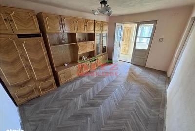 Casă cu 4 camere în Piatra - 1