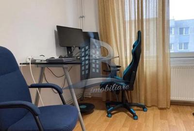 Apartament cu 3 camere semidecomandat, mobilat în Crângași