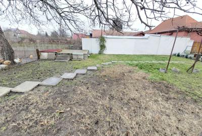 Casa de vanzare cu teren generos - 14