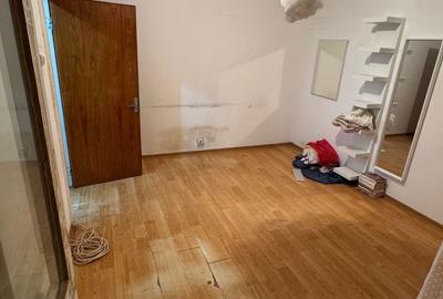 Apartament cu 3 camere decomandat în Drumul Taberei - 3