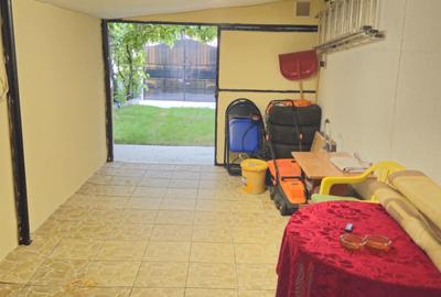 Casa 5 camere,parter,mobilata ,utilata si renovata recent. - 25