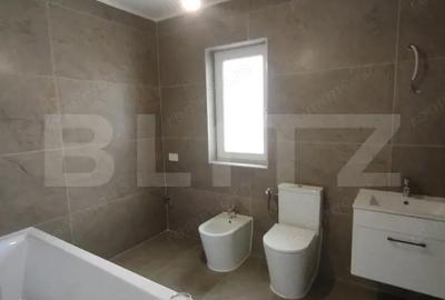 Casă cu 6 camere cu Teren 500 Mp în Valea Adâncă - 3