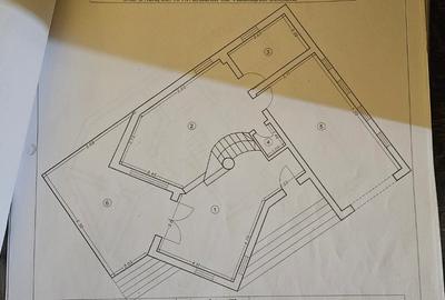 Vila de vanzare P+1 vedere spre lac. - 2