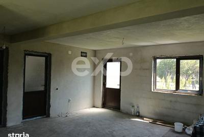 Casă cu 3 camere cu Teren 667 Mp în Lunca - 1