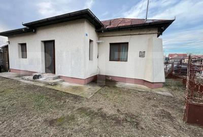 Casă cu 3 camere cu Teren 2638 Mp în Central - 4