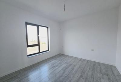 Vila individuala - 5 camere - 3 bai - dressing - 417mp teren - 8