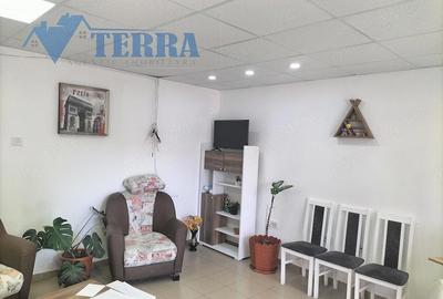 Spațiu comercial, de 25 mp, în Central - 3