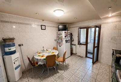 Apartament cu 4 camere decomandat, mobilat în Vitan - 6
