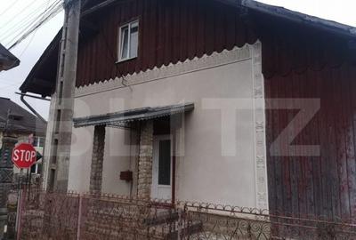 Casa batraneasca, central,Moldovita,250 mp - 11