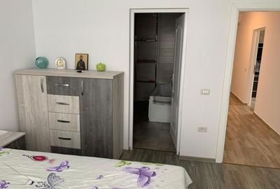 Apartament cu 3 camere decomandat în Cristian - 1
