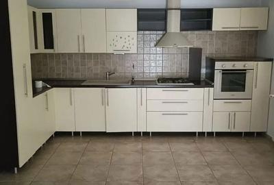 Casă cu 6 camere cu Teren 1310 Mp în Mihăești - 6