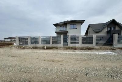 Casă cu 4 camere cu Teren 339 Mp în Central - 4