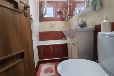 Apartament cu 3 camere semidecomandat în Dacia - 7