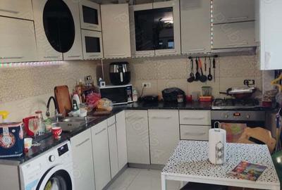 Apartament cu 3 camere semidecomandat în 1 Decembrie - 6