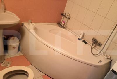 Casă cu 7 camere cu Teren 375 Mp în Central - 3