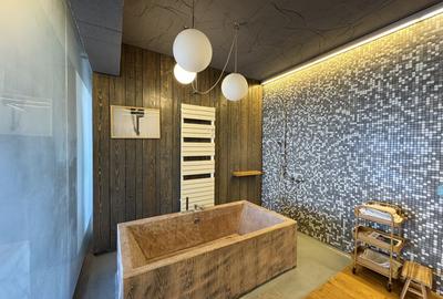 Locuinta speciala intr o zona superba pe lac - 17