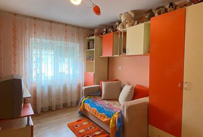 Vand apartament cu 3 camere in Tecuci, complet mobilat - 1