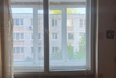 Apartament cu 3 camere decomandat în Rahova - 12