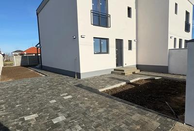 Duplex la cheie - mosnita noua- asfalt! - 3