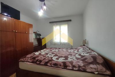 Casă cu 3 camere cu Canalizare în Pârneava - 11