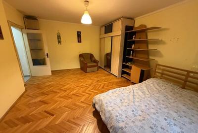 Muncii-Calea Calarasilor-bloc mixt - 1