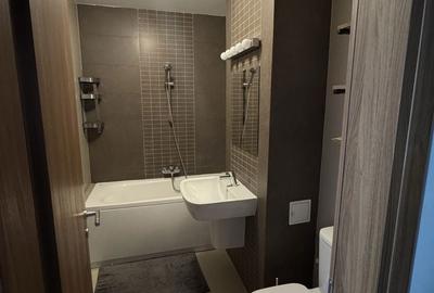 Garsonieră decomandată în Central